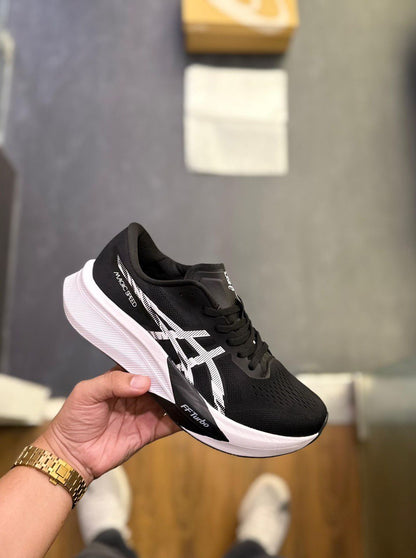 ASICS FF TURBO