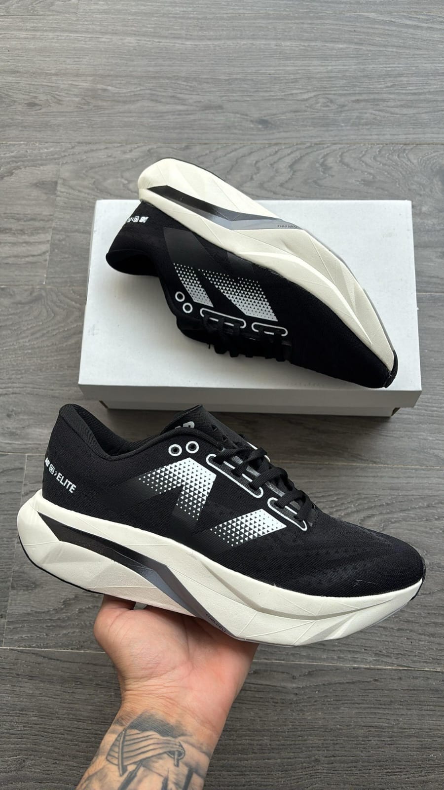 NEW BALANCE SC ELITE