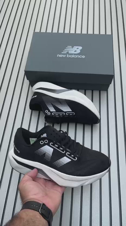 New Balance FuelCell SuperComp Elite v4 Black White